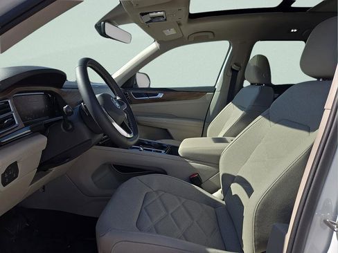 New 2026 Volkswagen Atlas SE image 16