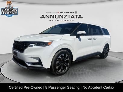 Used 2024 Kia Carnival EX