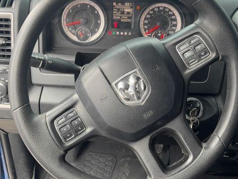 Used 2018 RAM 1500 Express w/ Express Value Package AWD/4WD image 10