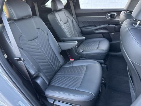 New 2025 Kia Sorento SX Prestige image 13
