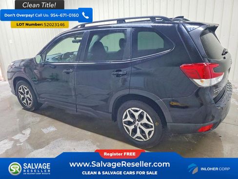 Used 2022 Subaru Forester Premium AWD/4WD image 3