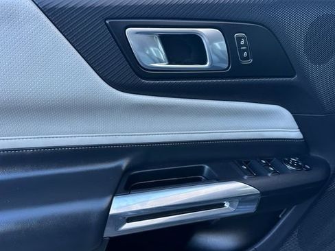 Used 2024 Ford Mustang Premium image 12