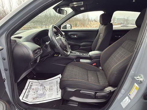 Used 2024 Honda HR-V Sport image 25