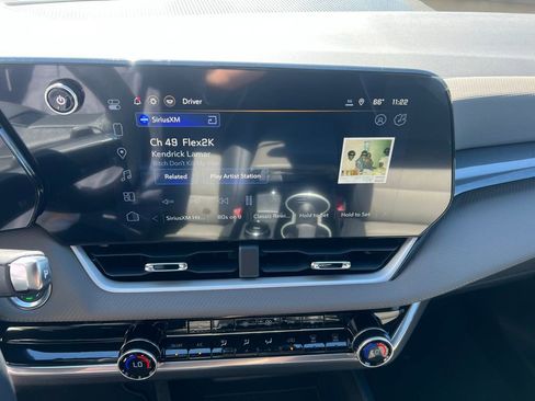 New 2026 Chevrolet Equinox LT w/ Convenience Package II image 12