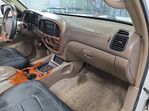Used 2004 Toyota Tundra Limited RWD image 30