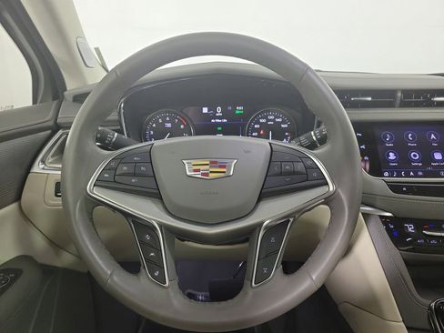 Certified 2023 Cadillac XT5 Premium Luxury w/ Technology Package FWD image 21