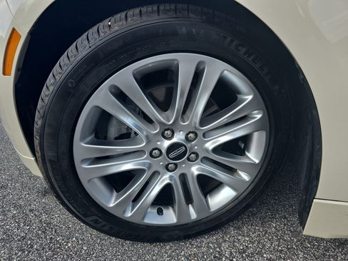 Used 2016 Lincoln MKZ w/ Equipment Group 200A Select FWD image 33