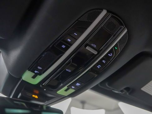 Certified 2023 Porsche Cayenne image 28