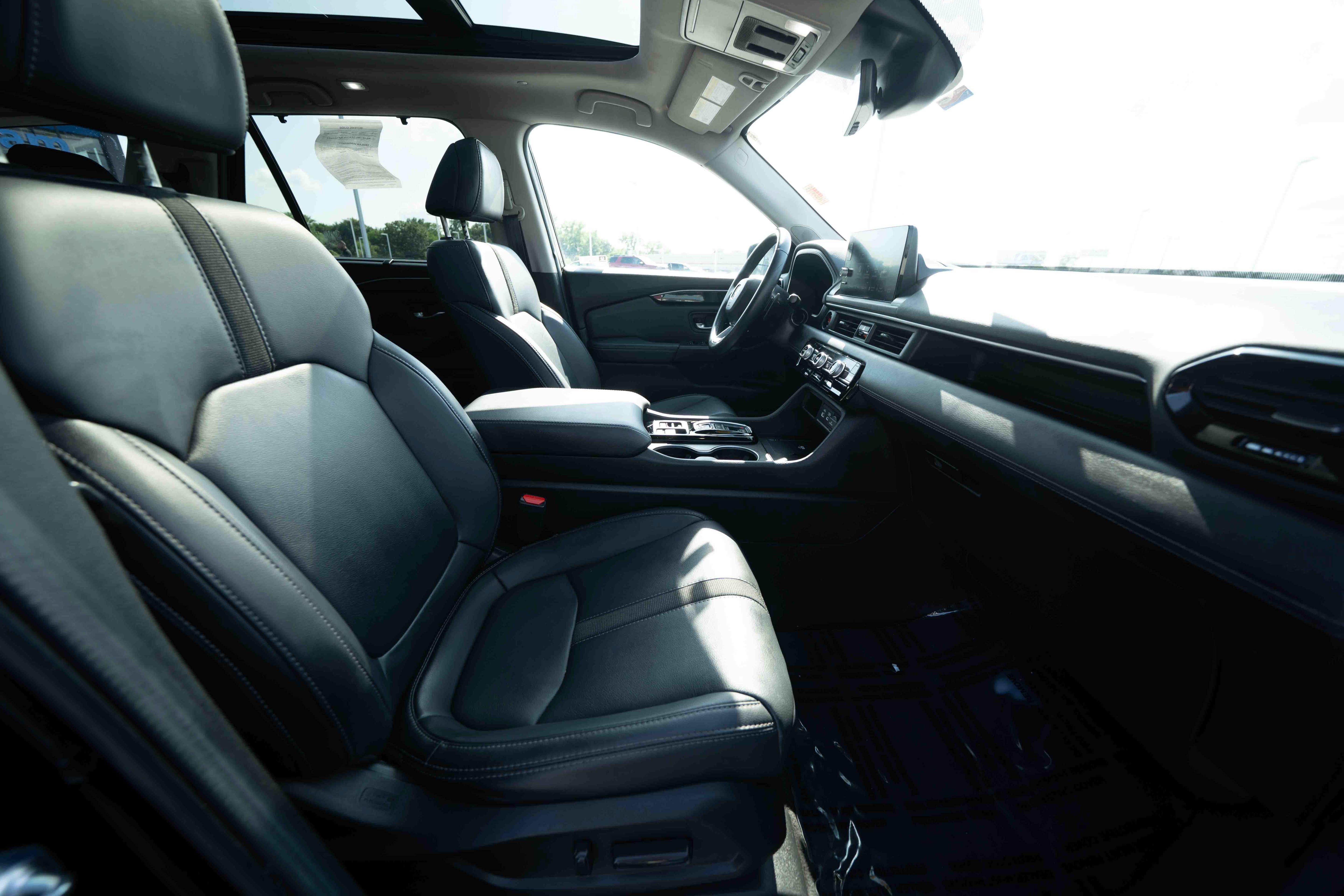 Used 2024 Honda Pilot Touring image 27