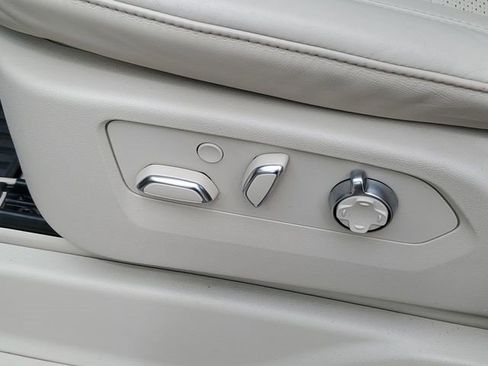 Used 2024 Cadillac Escalade Sport Platinum AWD/4WD image 6