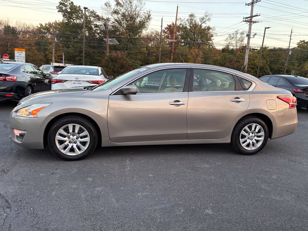 Used 2013 Nissan Altima 2.5 S FWD image 4