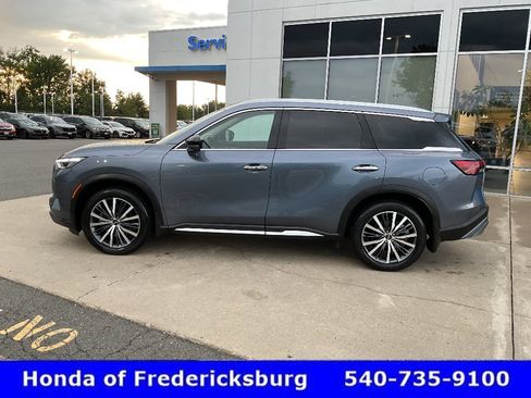 Used 2023 INFINITI QX60 Sensory w/ Vision Package AWD/4WD image 3