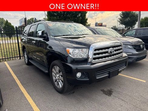 Used 2016 Toyota Sequoia Limited w/ Safety & Convenience Package AWD/4WD image 3