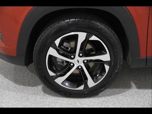 Used 2024 Chevrolet Trax RS w/ Driver Confidence Package FWD image 21