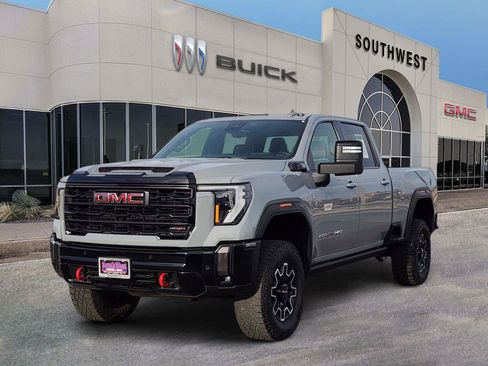 Certified 2024 GMC Sierra 2500 AT4X image 2
