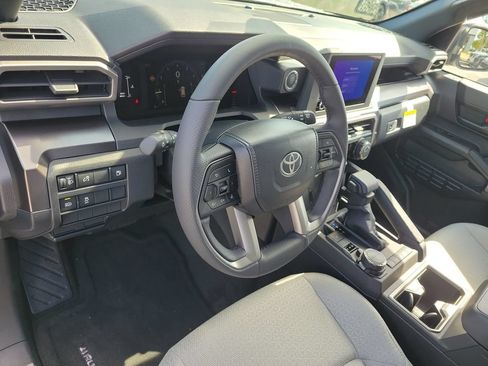 New 2026 Toyota 4Runner SR5 AWD/4WD image 7