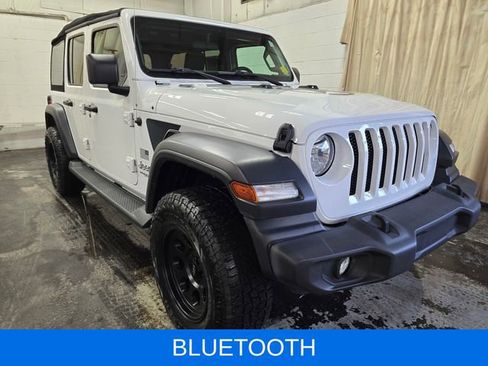 Used 2020 Jeep Wrangler Unlimited Sport image 4