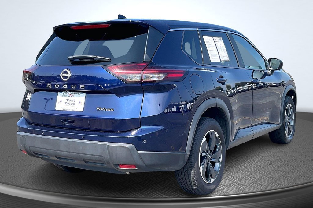 Used 2024 Nissan Rogue SV AWD/4WD image 7