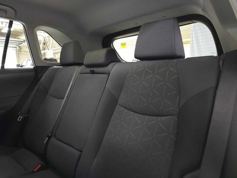 Used 2025 Toyota RAV4 XLE AWD/4WD image 17