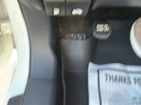 Used 2017 Nissan Altima 2.5 S w/ Interior Lighting Package FWD image 22