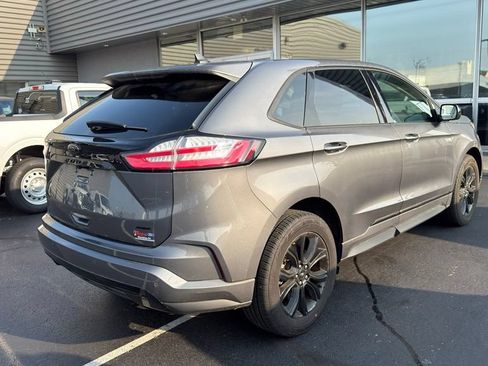 Used 2024 Ford Edge SE w/ Black Appearance Package AWD/4WD image 5