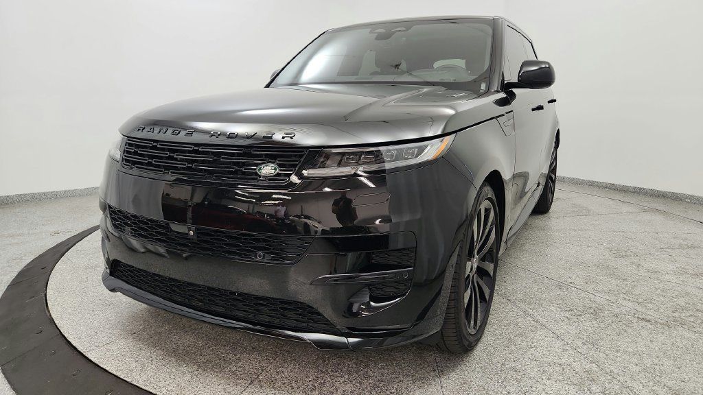 Used 2025 Land Rover Range Rover Sport Dynamic SE AWD/4WD image 10
