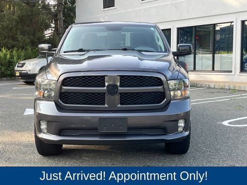 Used 2019 RAM 1500 Express w/ Express Value Package AWD/4WD image 2