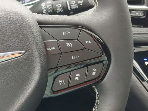 New 2026 Chrysler Pacifica Limited w/ S Appearance Package image 19