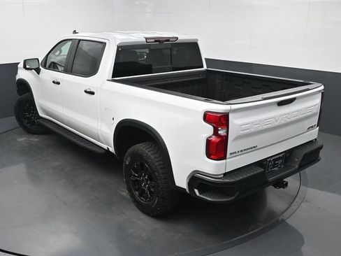 Used 2022 Chevrolet Silverado 1500 ZR2 w/ Technology Package AWD/4WD image 40
