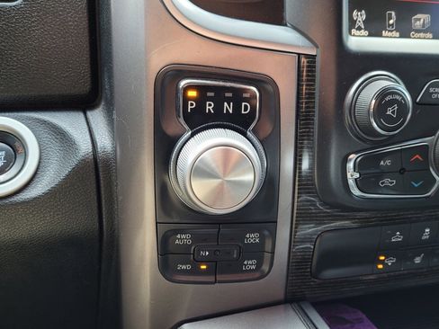 Used 2017 RAM 1500 Limited image 26