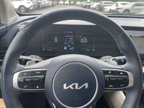 Used 2023 Kia Sportage EX AWD/4WD image 27