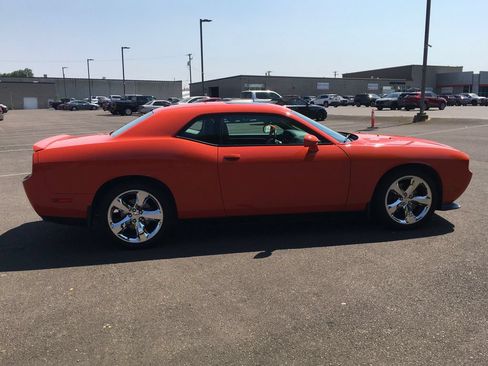 Used 2013 Dodge Challenger R/T Plus RWD image 7