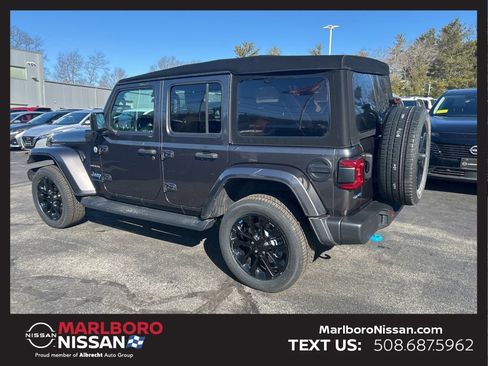 Used 2023 Jeep Wrangler Unlimited Sahara w/ Cold Weather Group image 5
