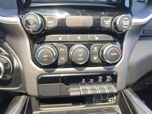 Used 2022 RAM 1500 Big Horn AWD/4WD image 19