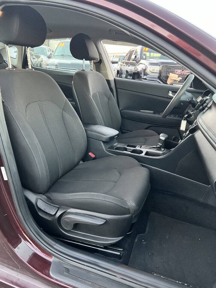 Used 2018 Kia Optima LX FWD image 18
