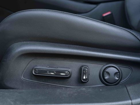 Used 2025 Honda Accord Sport image 41