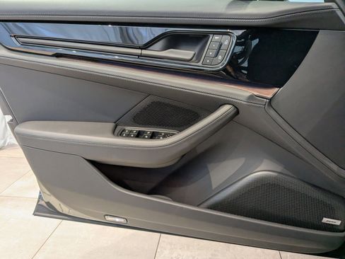 Certified 2025 Porsche Panamera image 13