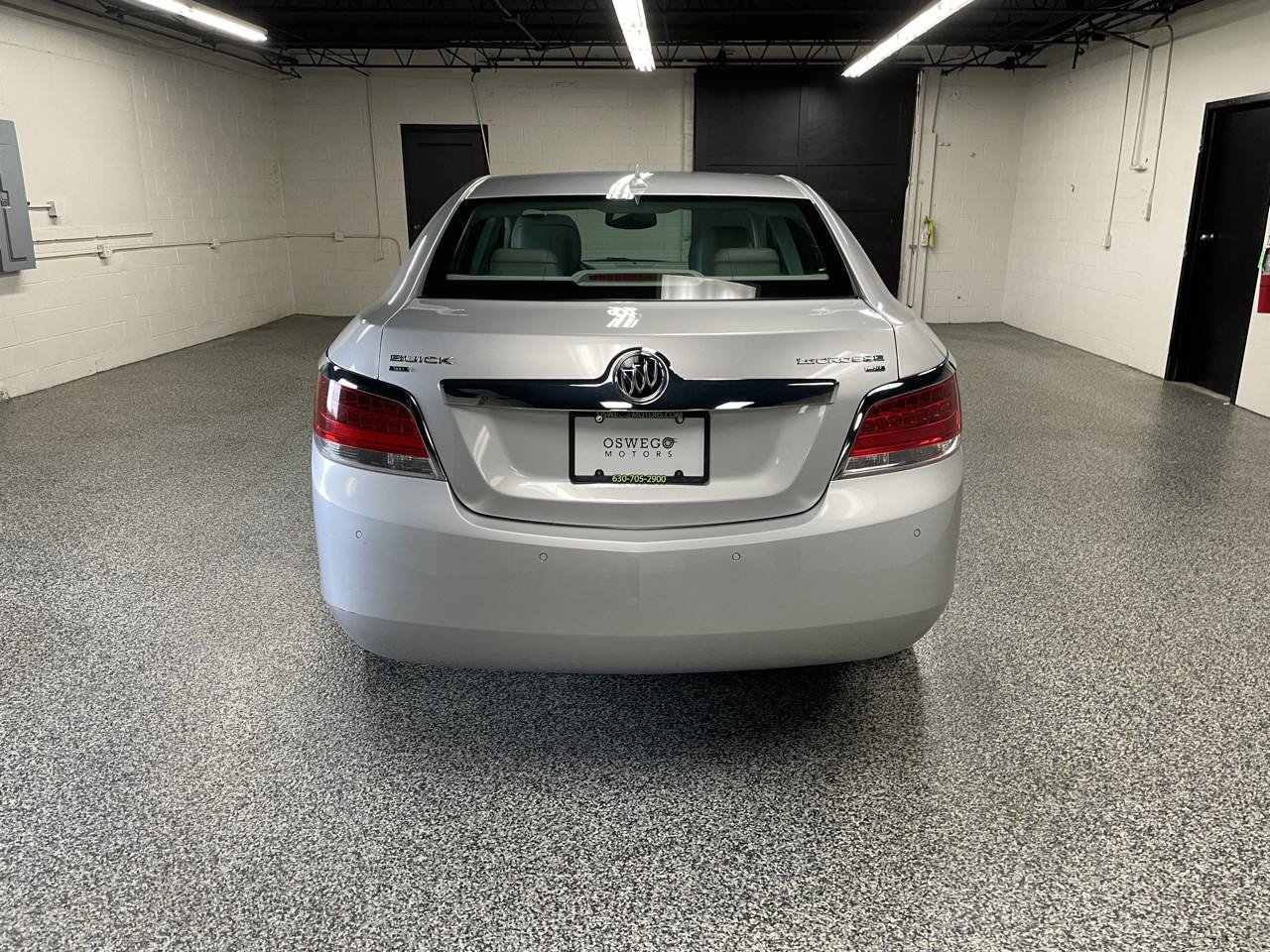 Used 2010 Buick LaCrosse CXL w/ Luxury Package AWD/4WD image 6