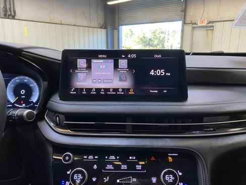 Used 2025 INFINITI QX60 Luxe image 40