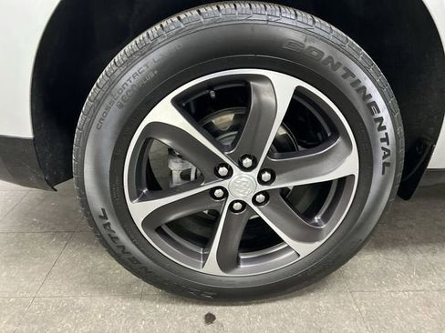 Certified 2021 Buick Enclave Essence w/ Sport Touring Edition image 34