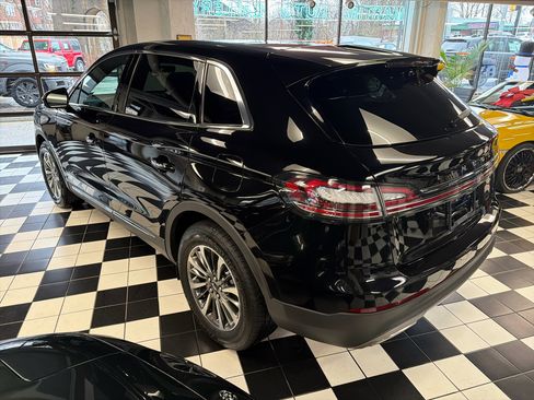 Used 2020 Lincoln Nautilus Reserve image 6