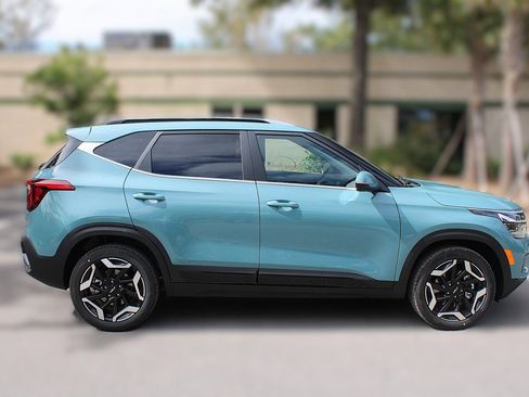 New 2026 Kia Seltos SX w/ SX Sunroof Package image 5