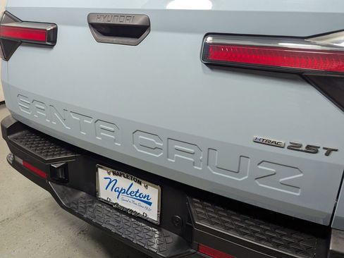 Used 2022 Hyundai Santa Cruz SEL Premium w/ Cargo Package image 9