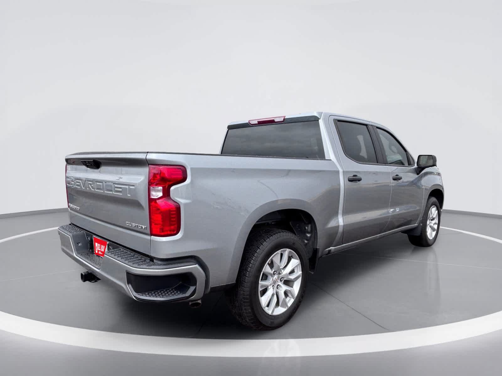 Used 2025 Chevrolet Silverado 1500 Custom RWD image 4
