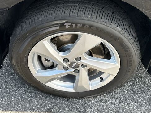 Used 2019 Audi Q3 2.0T Premium AWD/4WD image 16