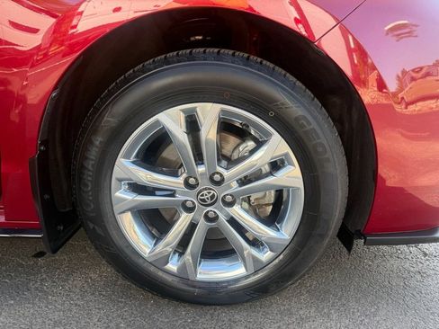 Used 2022 Toyota Sienna XSE w/ XSE Plus Package AWD/4WD image 60
