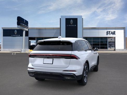 New 2025 Lincoln Nautilus Premier w/ Jet Appearance Package AWD/4WD image 8