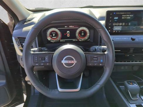 Used 2024 Nissan Rogue SL w/ SL Premium Package image 27