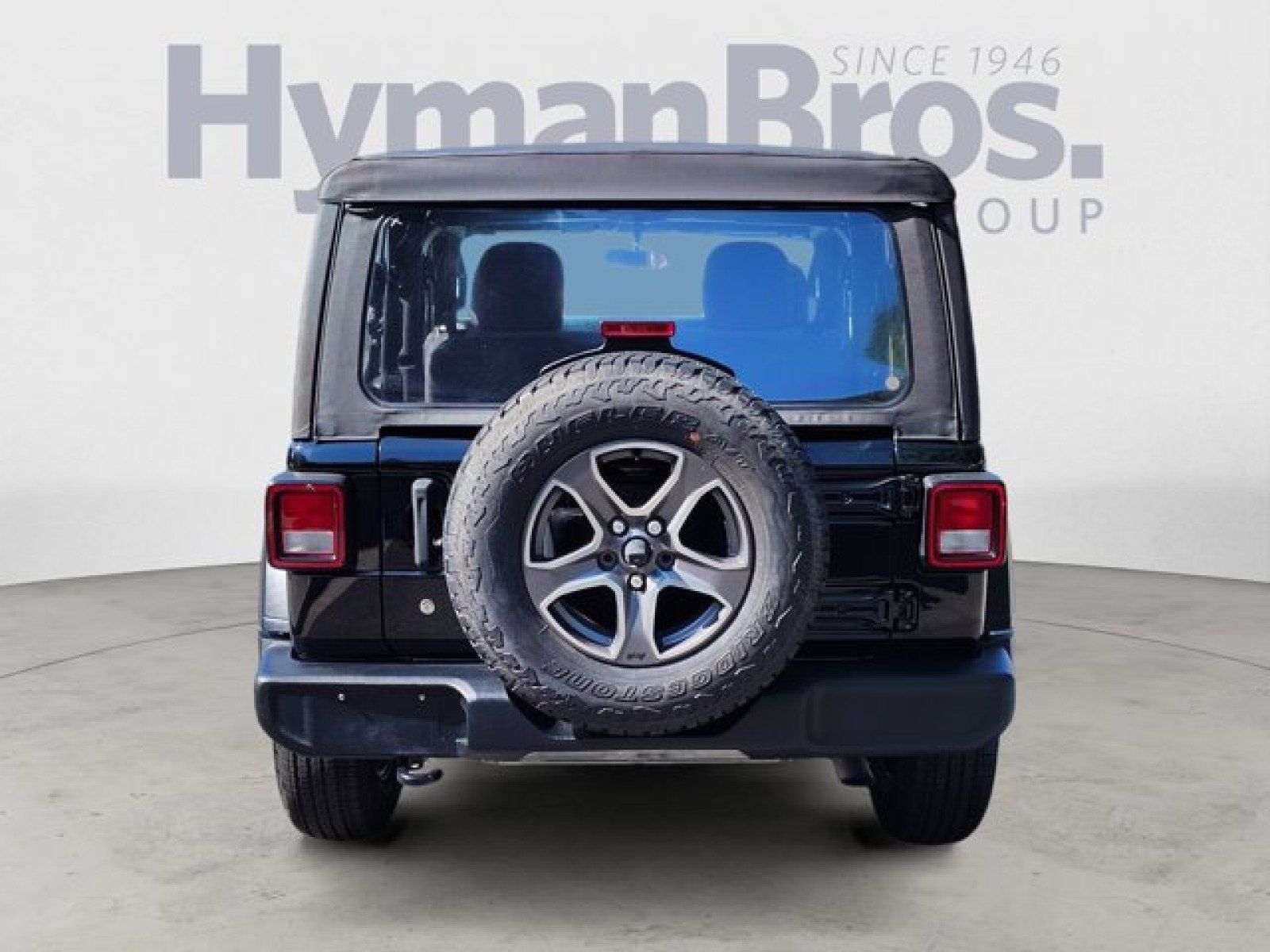 Used 2021 Jeep Wrangler Sport AWD/4WD image 4