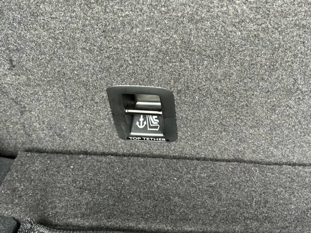 Certified 2024 Volkswagen Tiguan SE R-Line AWD/4WD image 20